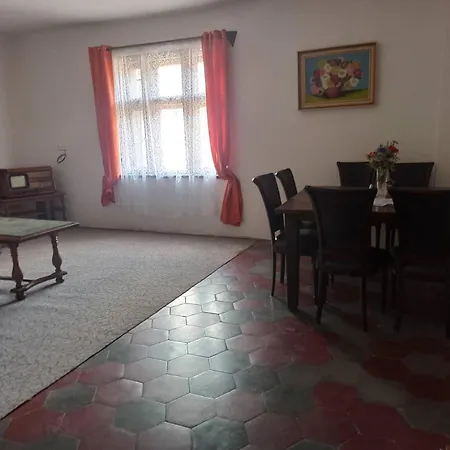 Apartman Menany Menany