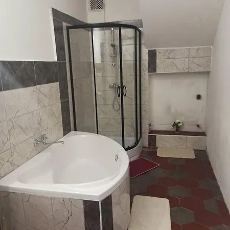 Apartman Menany